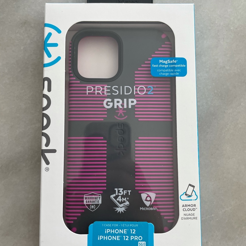 Speck iPhone 12/12 pro case